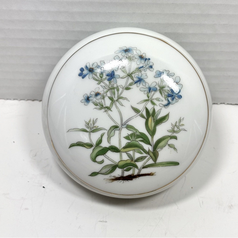 Vintage Takahashi San Francisco Porcelain Trinket Box - Blue Floral - Japan